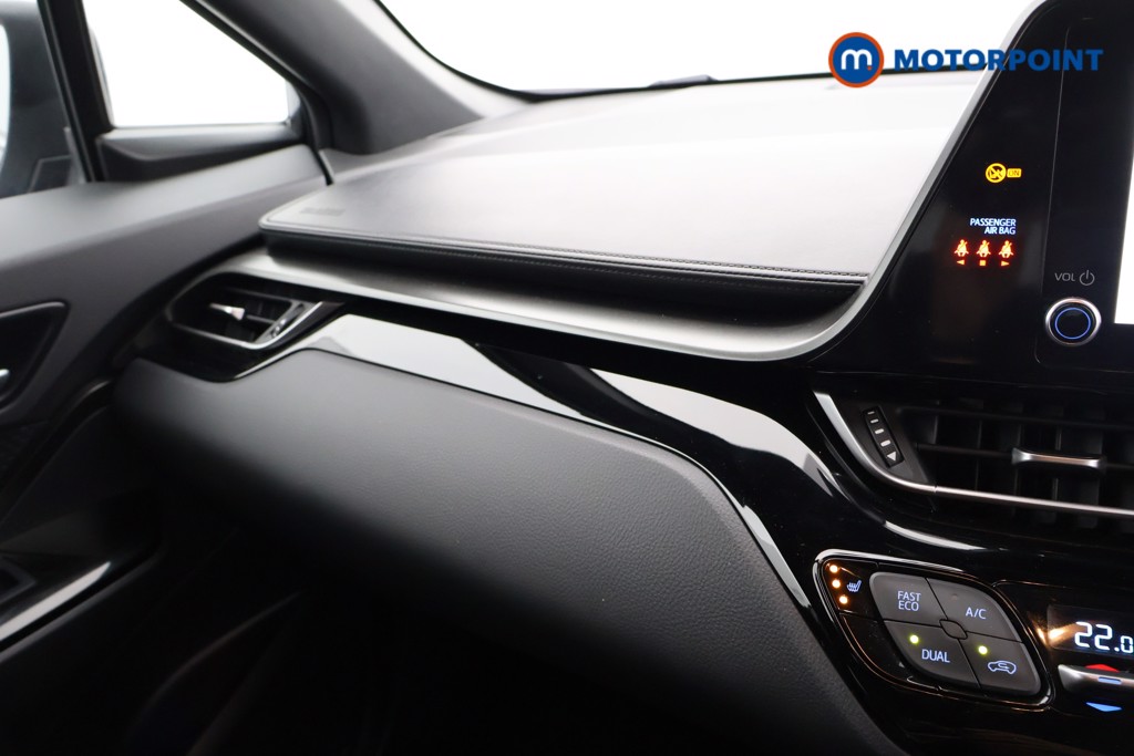 Used Toyota C-HR 2023 for sale - 76394348: Photo 15