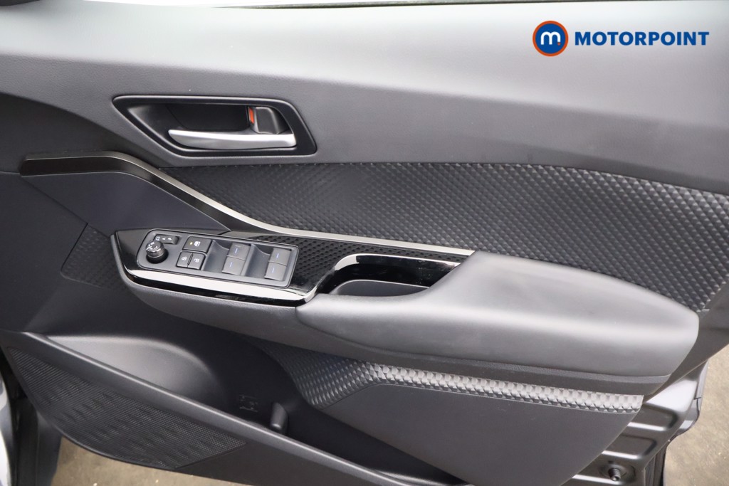 Used Toyota C-HR 2023 for sale - 76394348: Photo 18