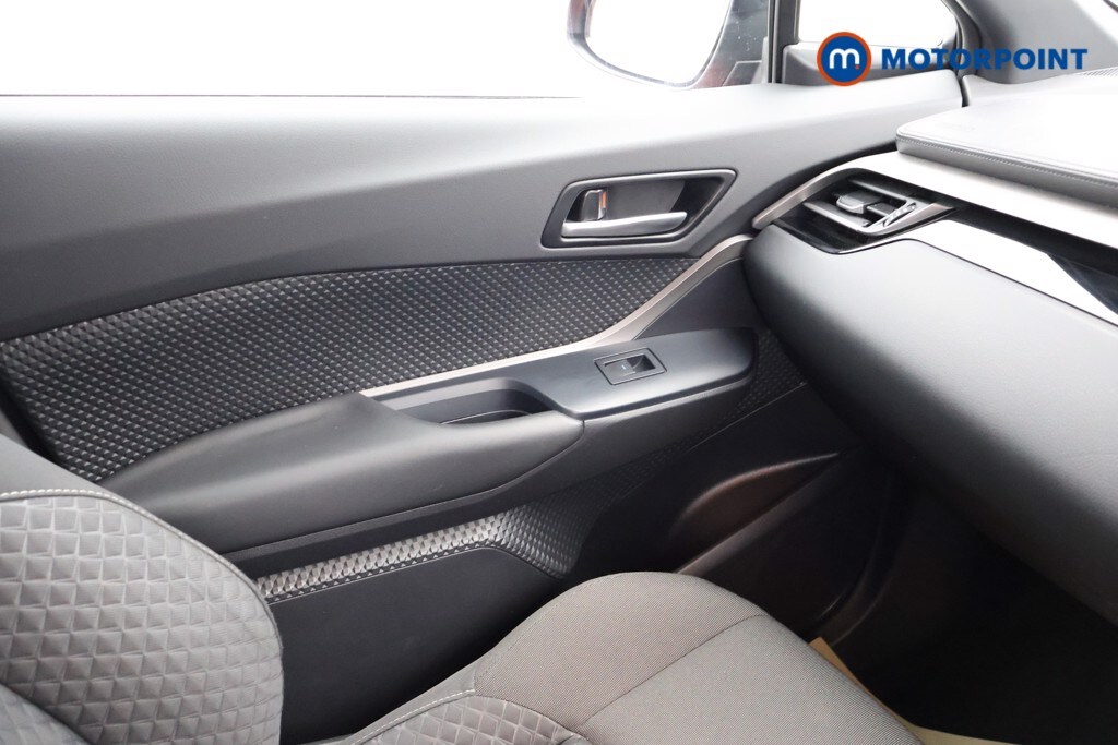 Used Toyota C-HR 2022 for sale - 78162836: Photo 19