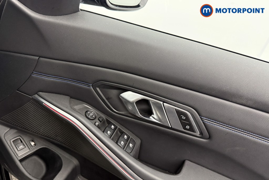 Used BMW 3 Series 2023 for sale - 77946601: Photo 17