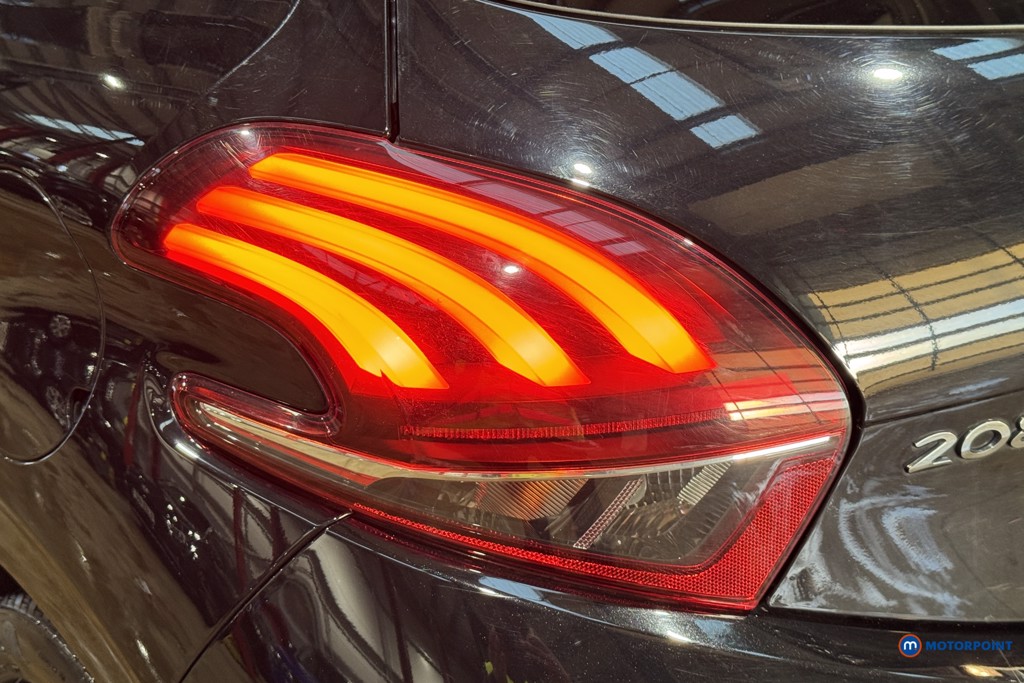 Used Peugeot 208 2018 for sale - 77661390: Photo 12