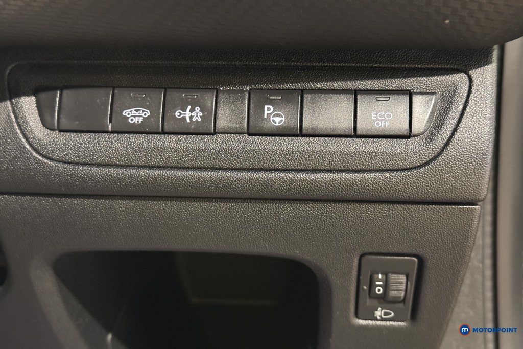 Used Peugeot 208 2018 for sale - 77661390: Photo 21