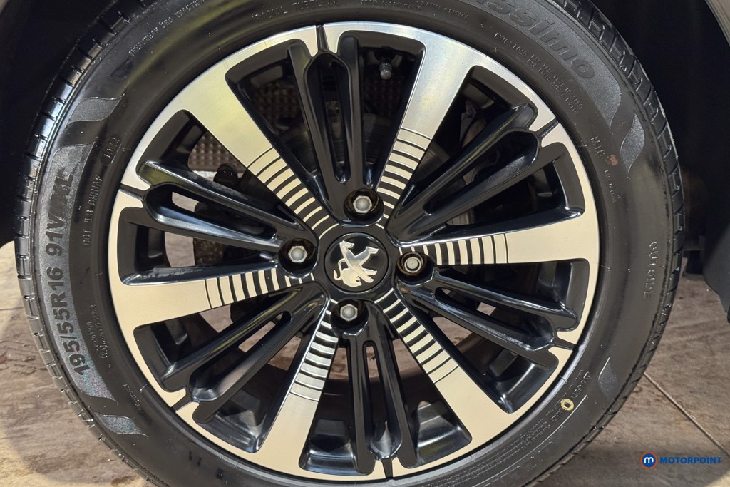 Used Peugeot 208 2018 for sale - 77661390: Photo 38