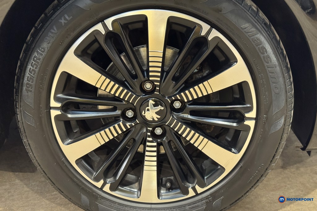 Used Peugeot 208 2018 for sale - 77661390: Photo 39