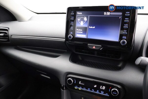 Used Toyota Yaris 2022 for sale - 75653421: Photo 13