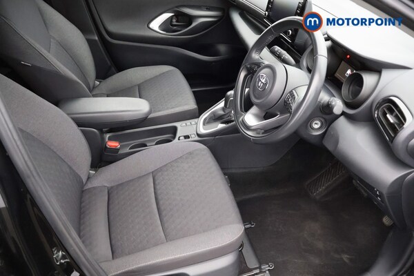 Used Toyota Yaris 2022 for sale - 75653421: Photo 19