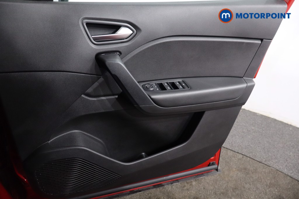 Used Renault Captur 2021 for sale - 76028356: Photo 31