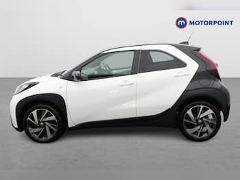 Used Toyota Aygo X 2023 for sale - 79650410: Photo