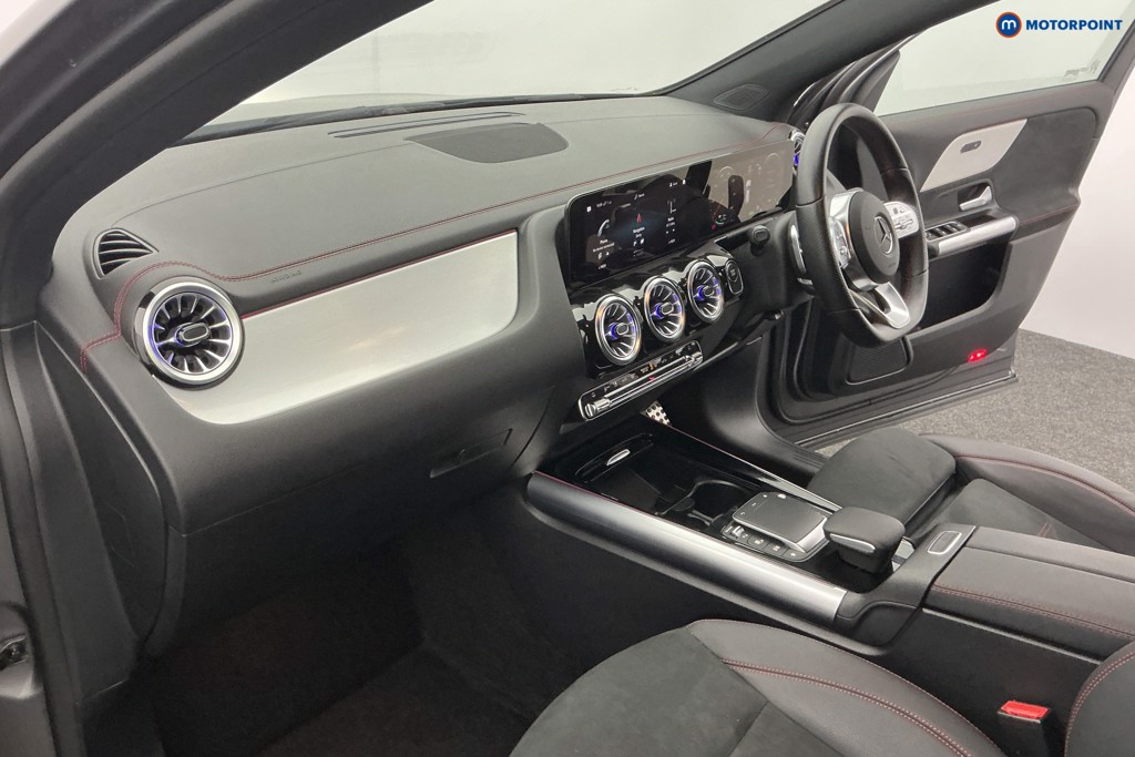 Used Mercedes-Benz EQA 2023 for sale - 76895739: Photo 17