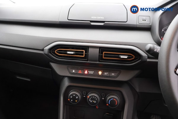 Used Dacia Sandero Stepway 2023 for sale - 76287592: Photo 13