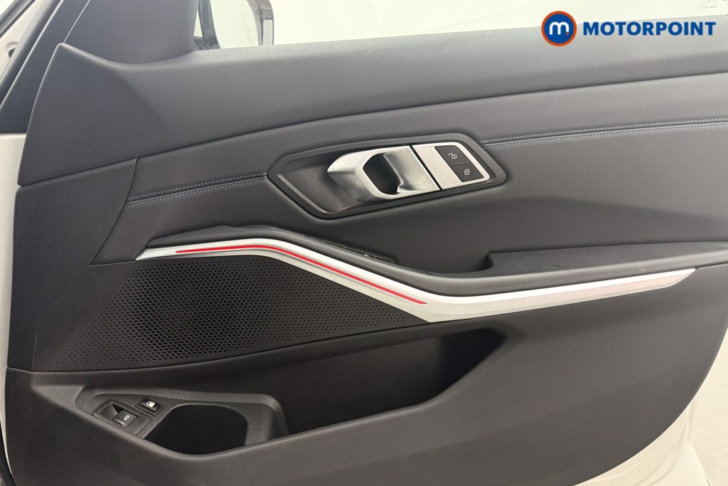 Used BMW 3 Series 2023 for sale - 77326997: Photo 27