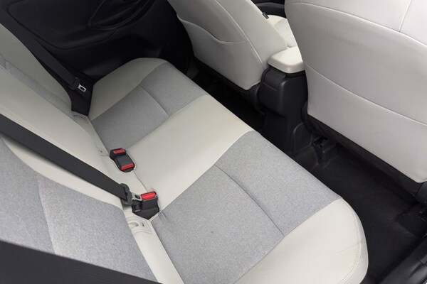 Used Toyota Yaris 2022 for sale - 75320125: Photo 29