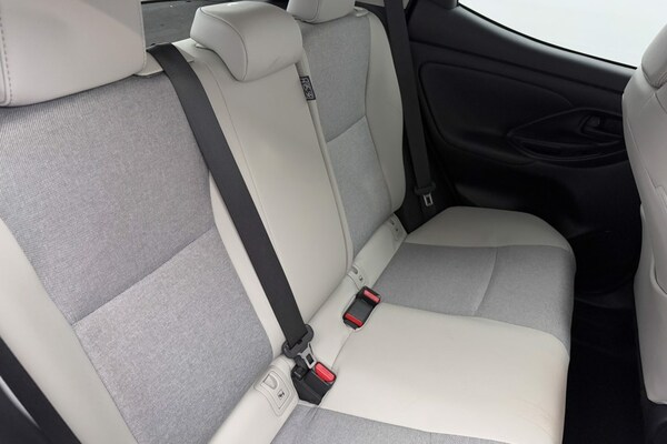 Used Toyota Yaris 2022 for sale - 75320125: Photo 31