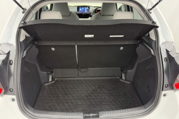 Used Toyota Yaris 2022 for sale - 75320125: Photo 32