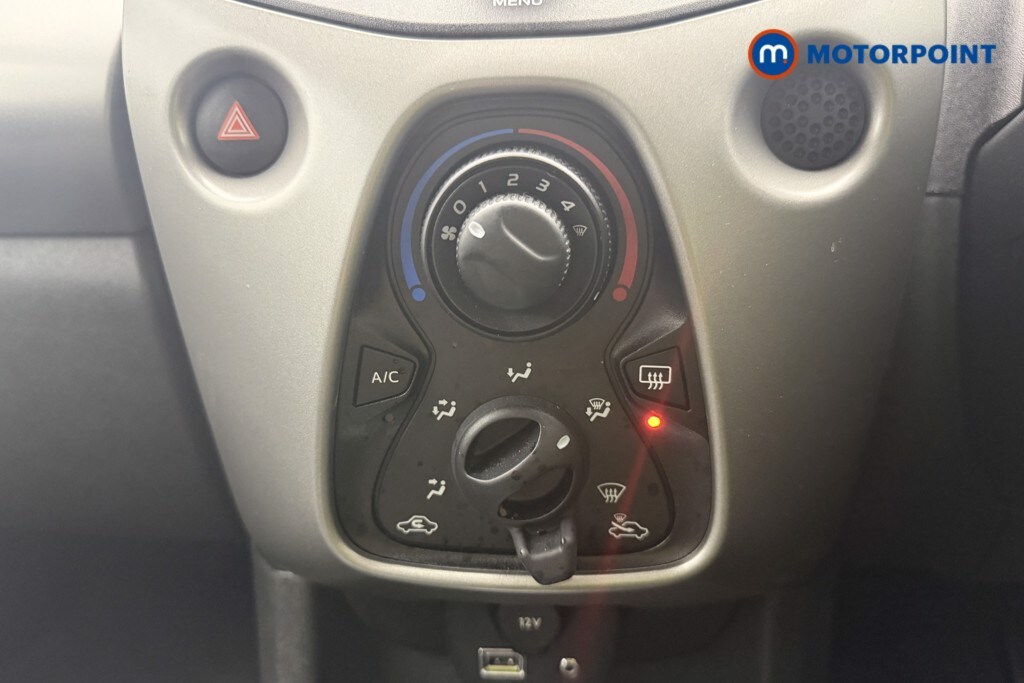 Used Toyota AYGO 2018 for sale - 77589283: Photo 23