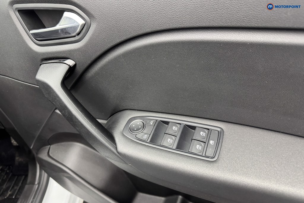 Used Renault Captur 2023 for sale - 76934061: Photo 32