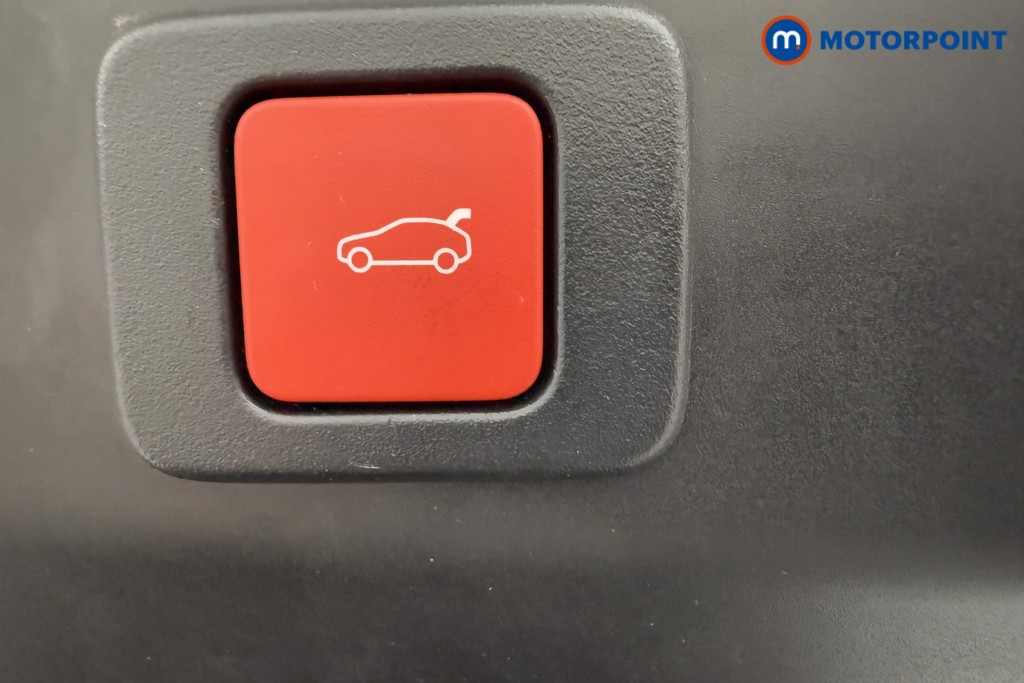 Used Peugeot 3008 2024 for sale - 76364200: Photo 39