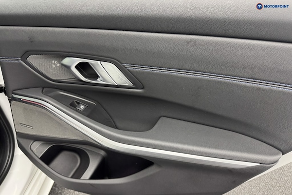 Used BMW 3 Series 2020 for sale - 76235042: Photo 32