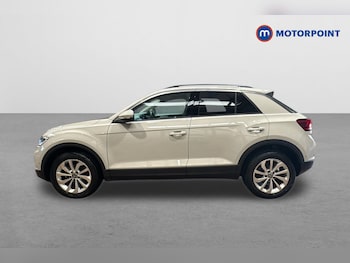 Used Volkswagen T-Roc 2024 for sale - 78144972: Photo