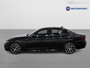 Used BMW 5 Series 2022 for sale - 77997982: Photo