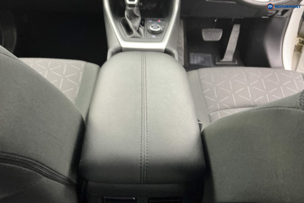 Used Toyota RAV4 2020 for sale - 76859539: Photo 19