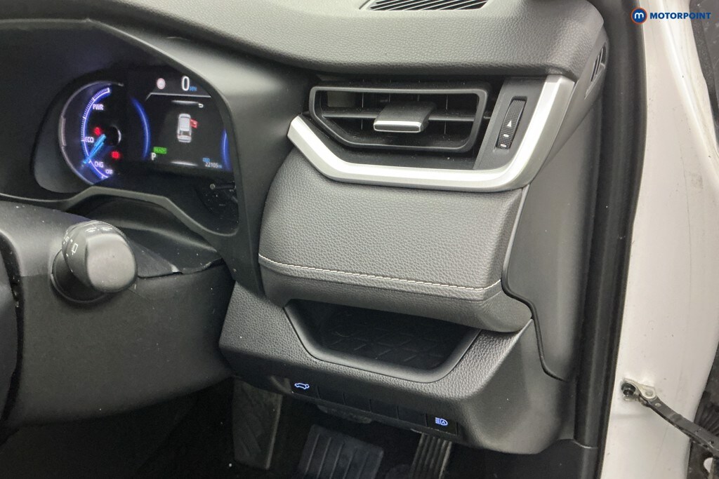 Used Toyota RAV4 2020 for sale - 76859539: Photo 29