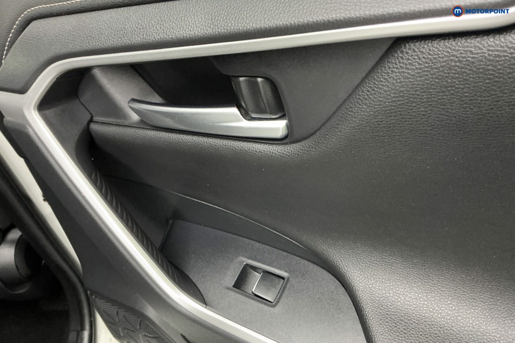 Used Toyota RAV4 2020 for sale - 76859539: Photo 33