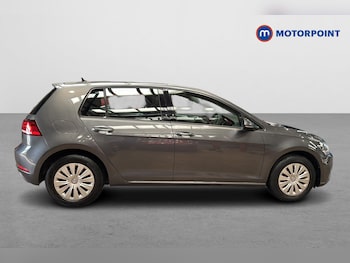 Used Volkswagen Golf 2017 for sale - 78757649: Photo