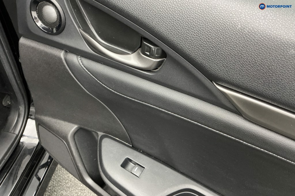 Used Honda Civic 2021 for sale - 76599620: Photo 18