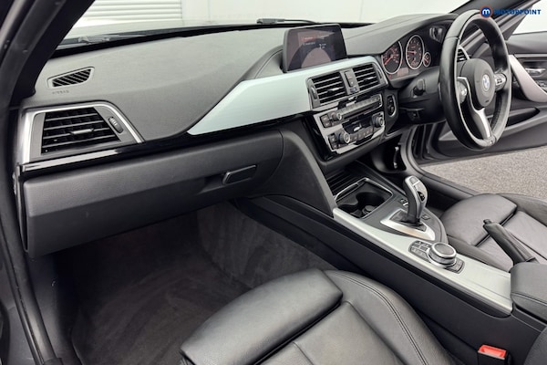 Used BMW 3 Series 2019 for sale - 76147189: Photo 16