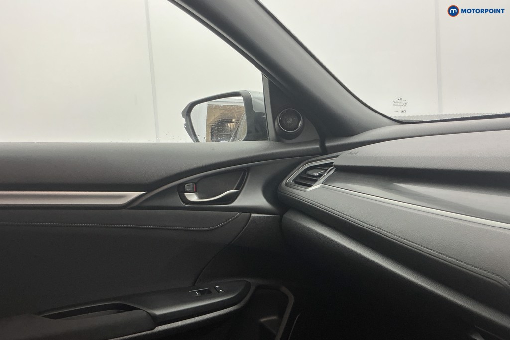 Used Honda Civic 2020 for sale - 78064803: Photo 31