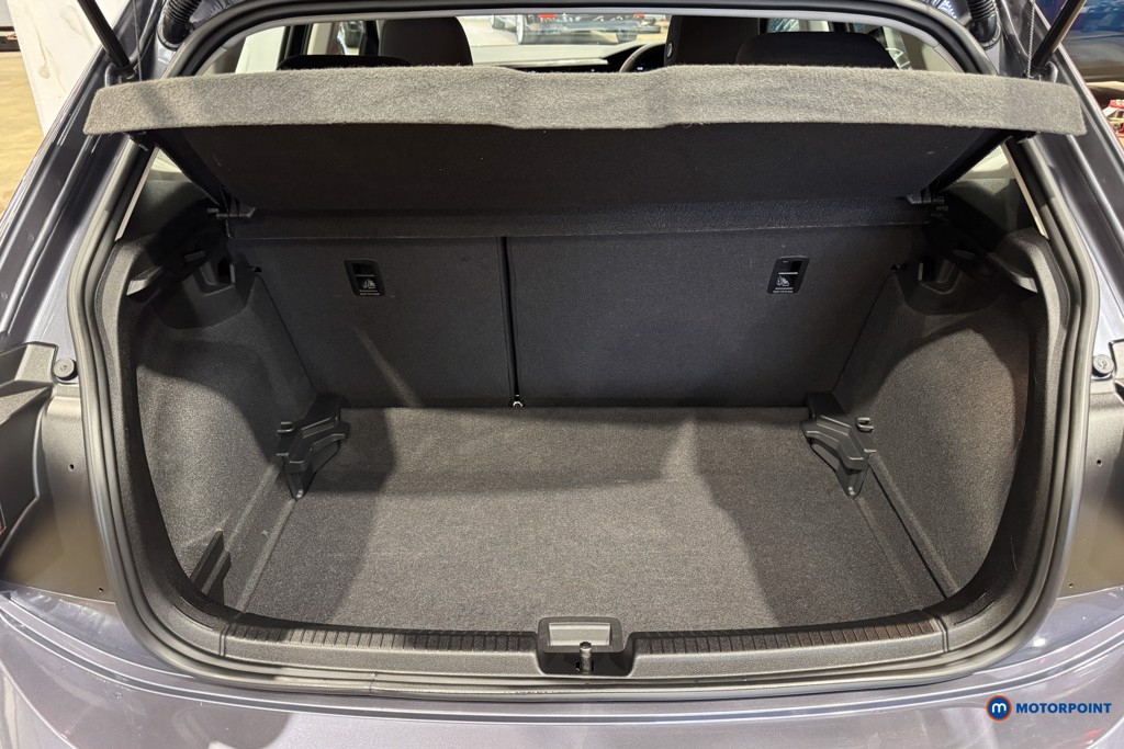 Used Volkswagen Polo 2024 for sale - 77592957: Photo 38