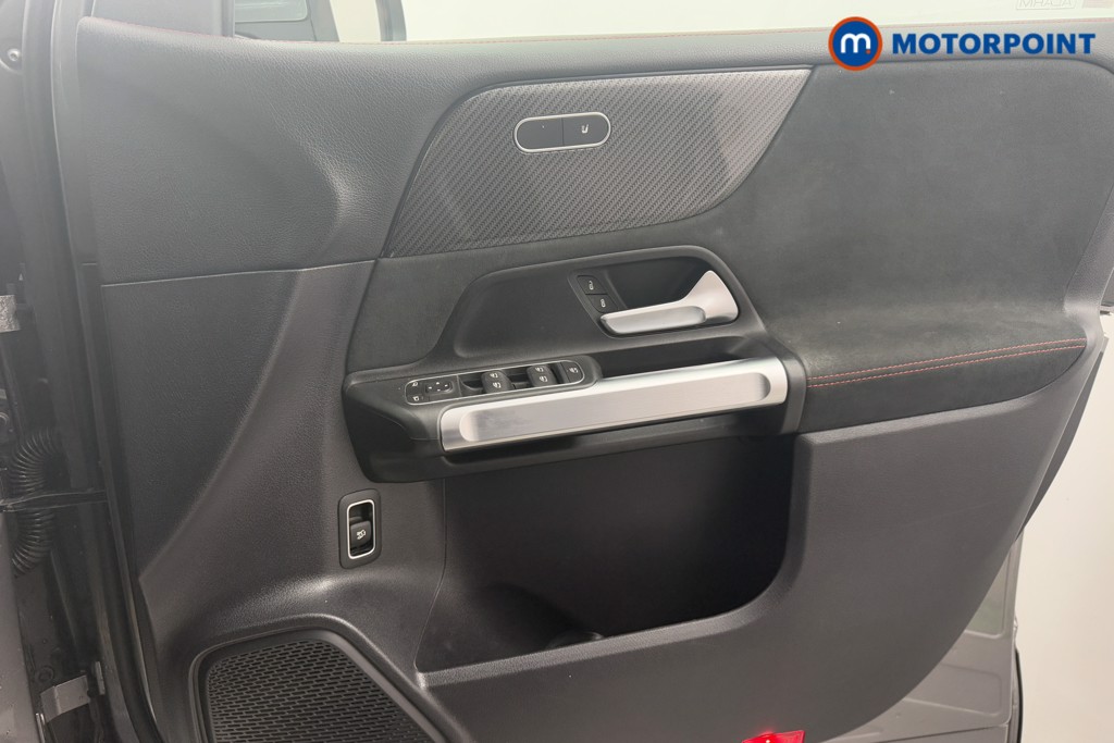 Used Mercedes-Benz GLB 2021 for sale - 76697251: Photo 25