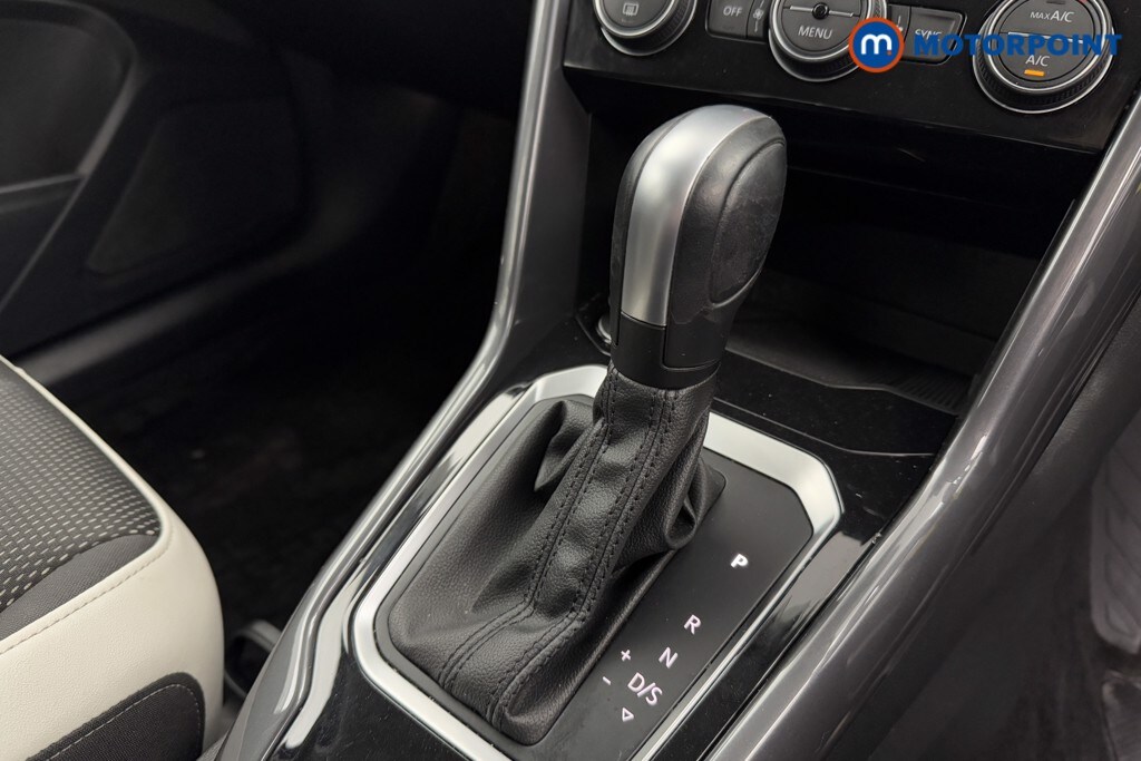 Used Volkswagen T-Roc 2021 for sale - 76232097: Photo 23