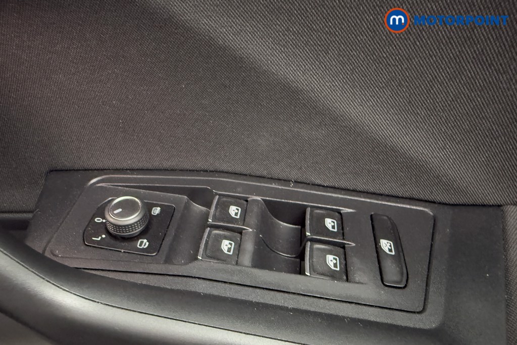 Used Volkswagen T-Roc 2021 for sale - 76232097: Photo 28