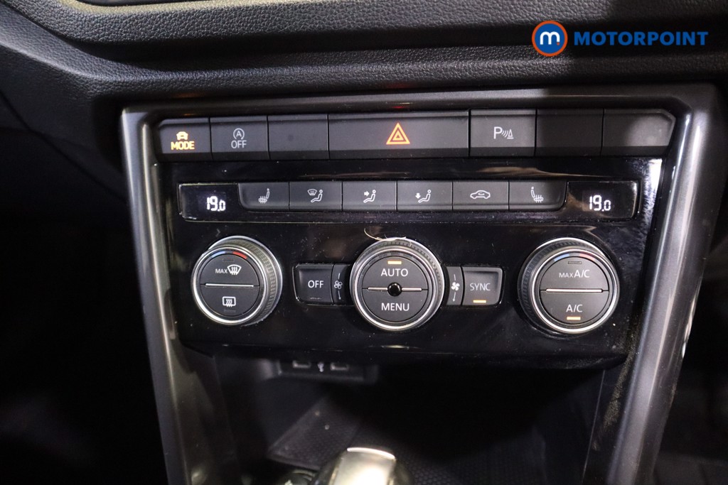 Used Volkswagen T-Roc 2021 for sale - 76542432: Photo 14