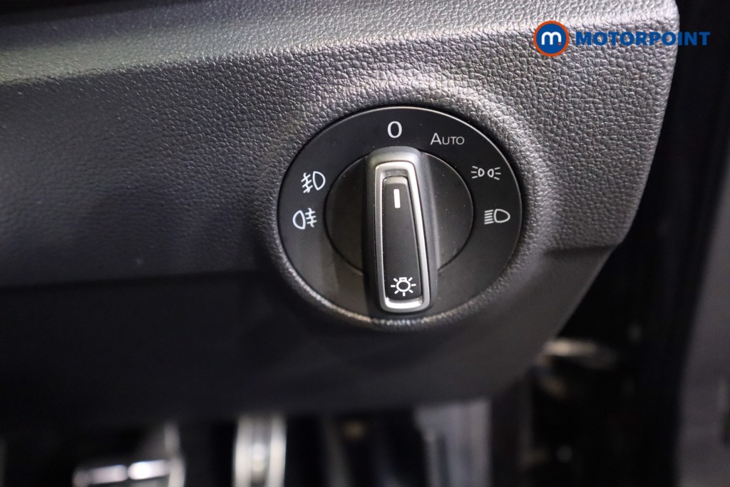 Used Volkswagen T-Roc 2021 for sale - 76542432: Photo 20