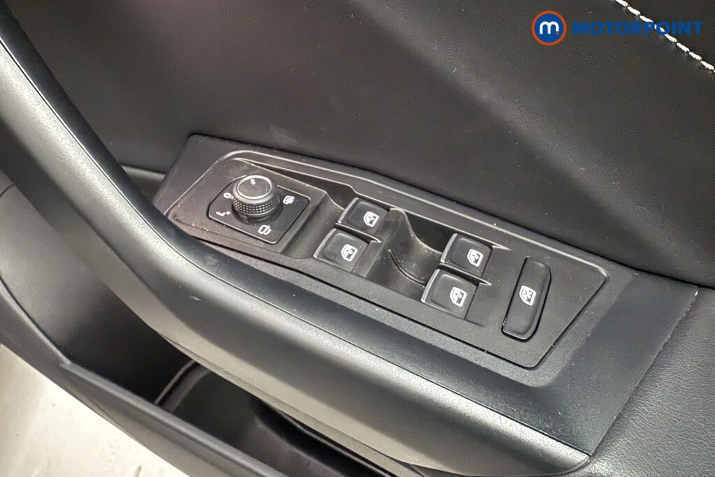 Used Volkswagen T-Roc 2024 for sale - 77443682: Photo 25