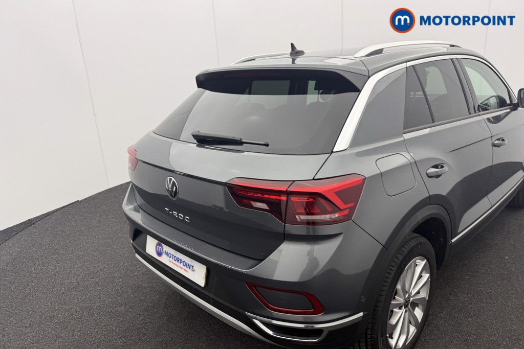 Used Volkswagen T-Roc 2023 for sale - 76710397: Photo 10