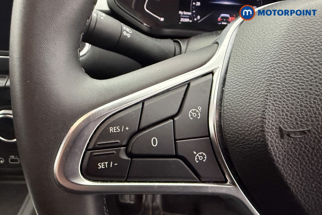 Used Renault Captur 2024 for sale - 76710334: Photo 15