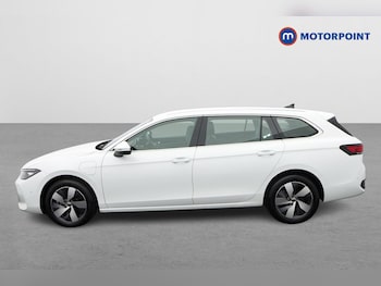 Used Volkswagen Passat 2025 for sale - 79082181: Photo