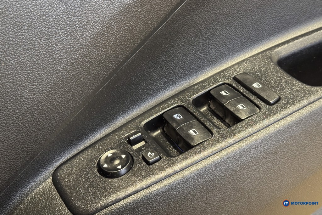 Used Hyundai i10 2023 for sale - 77225990: Photo 15