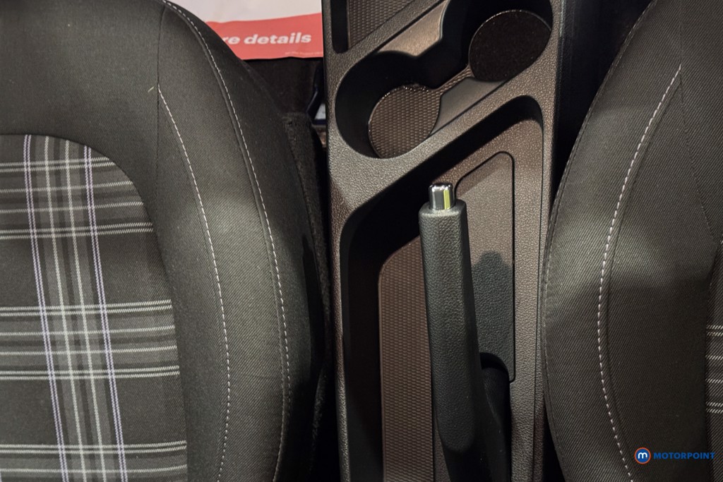 Used Hyundai i10 2023 for sale - 77225990: Photo 18