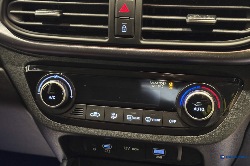 Used Hyundai i10 2023 for sale - 77225990: Photo 20