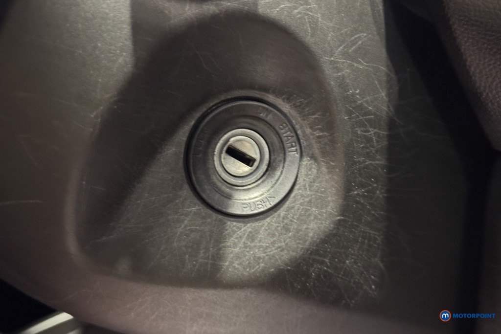 Used Suzuki Swift 2021 for sale - 77152310: Photo 35