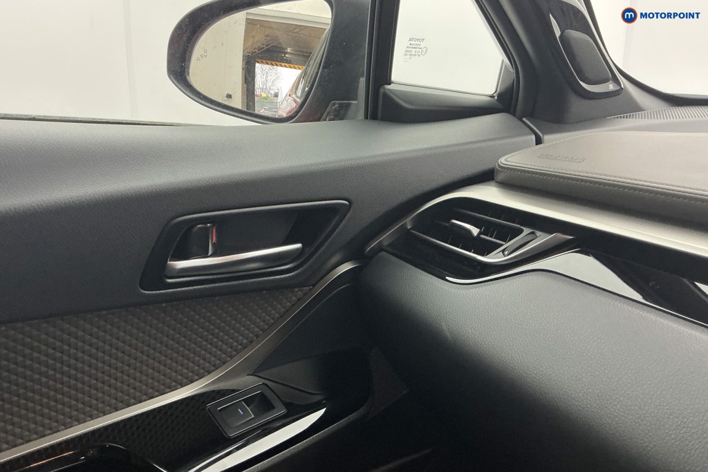 Used Toyota C-HR 2020 for sale - 76508501: Photo 14