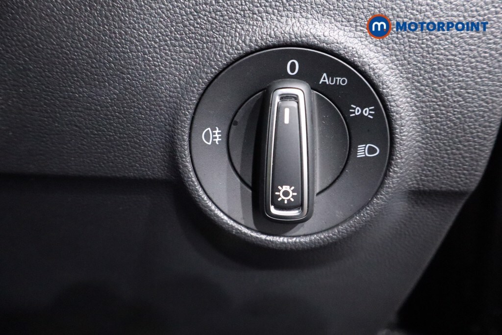 Used Volkswagen T-Roc for sale - 77830794: Photo 25