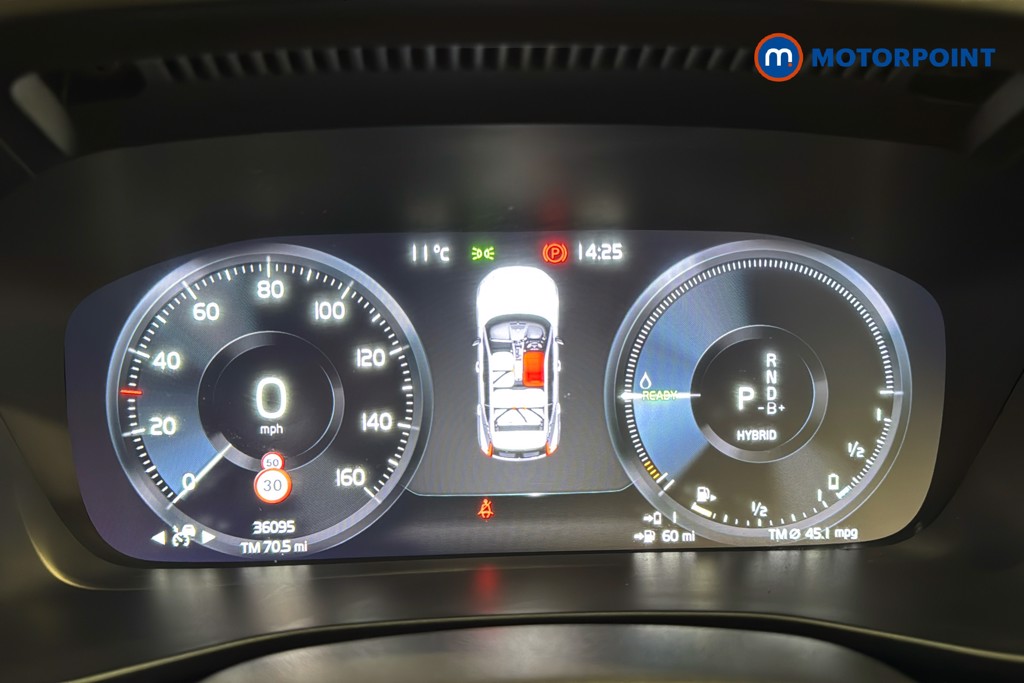 Used Volvo XC40 for sale - 77914179: Photo 14