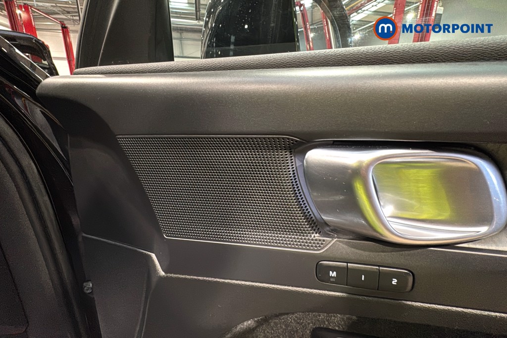 Used Volvo XC40 for sale - 77914179: Photo 26