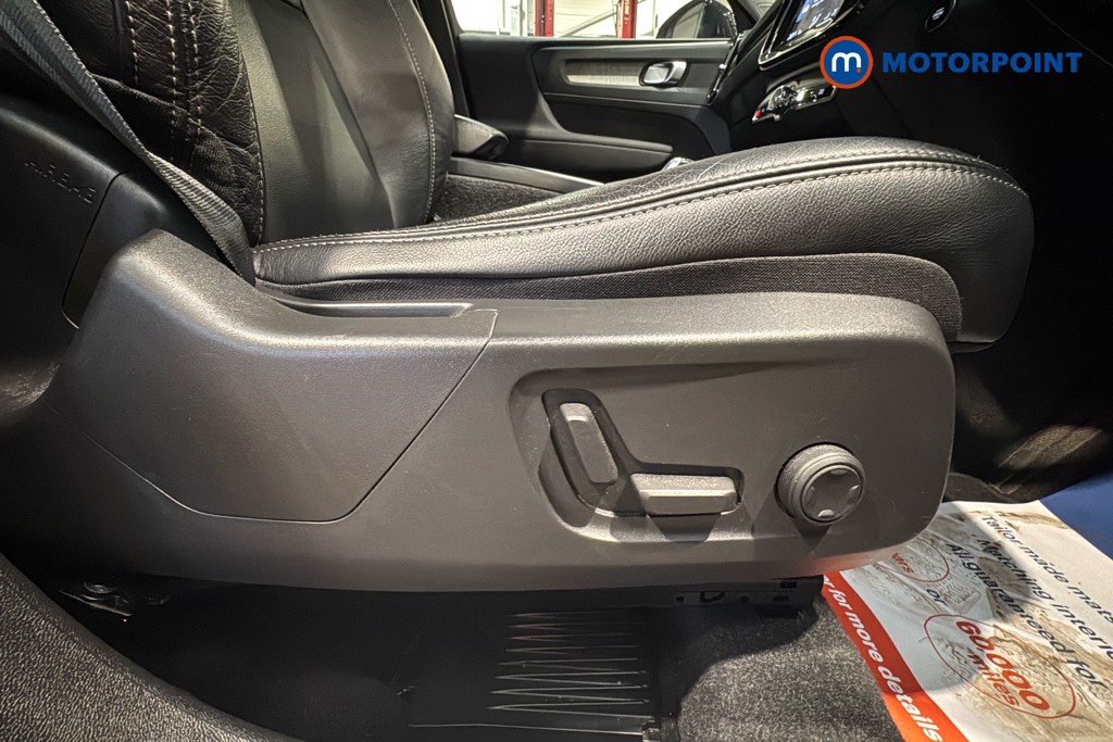 Used Volvo XC40 for sale - 77914179: Photo 29